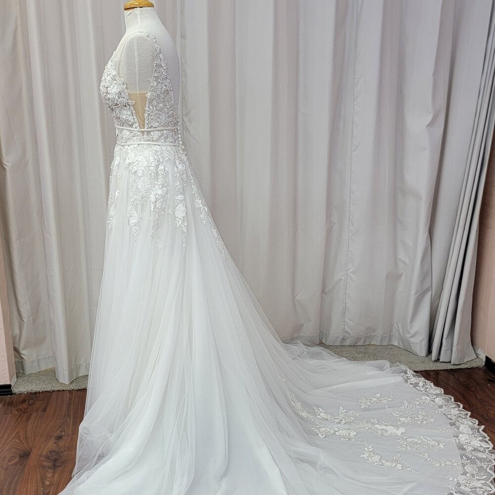 Morilee 5763 Rosa Ivory Boho Wedding Dress Size 8